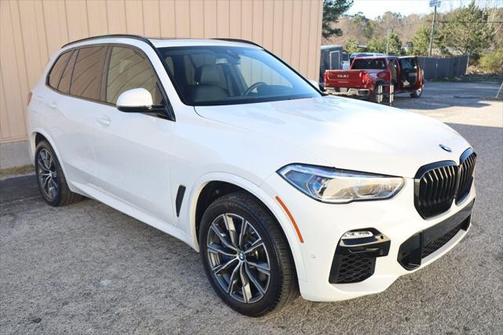 2021 BMW X5 M50i