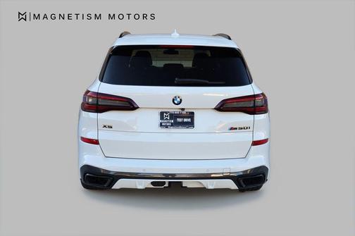 2021 BMW X5 M50i