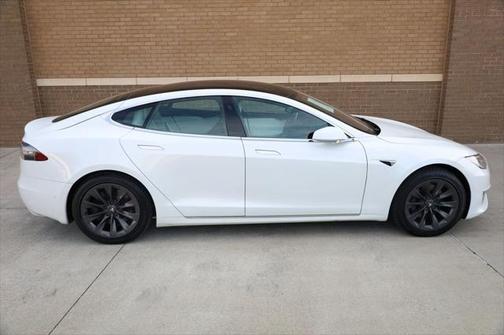 2020 Tesla Model S Long Range
