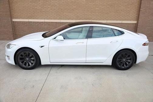 2020 Tesla Model S Long Range