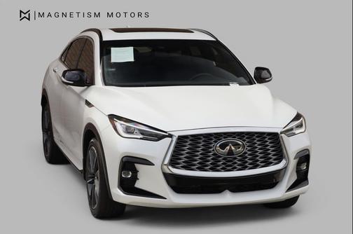 Radiant White 2023 INFINITI QX55 LUXE