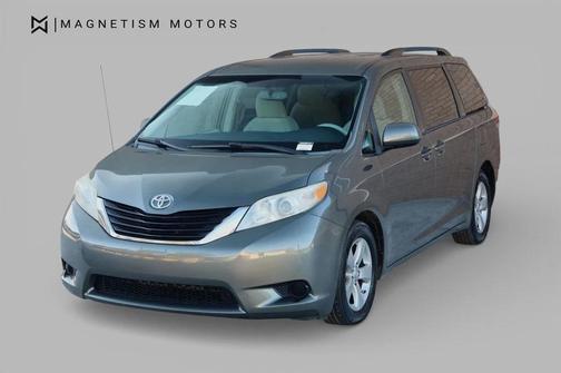 2013 Toyota Sienna LE