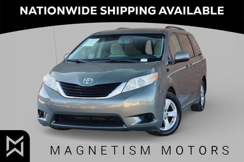 2013 Toyota Sienna LE