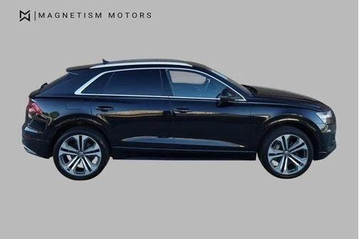 Orca Black Metallic 2019 Audi Q8 3.0T Premium