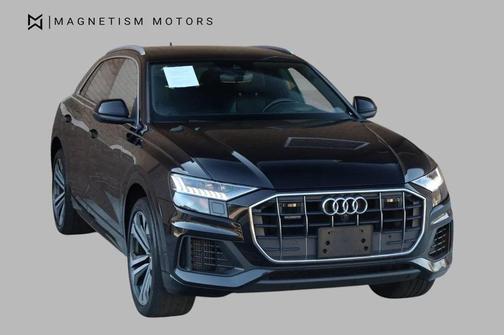 Orca Black Metallic 2019 Audi Q8 3.0T Premium