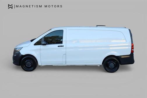 2020 Mercedes-Benz Metris Base