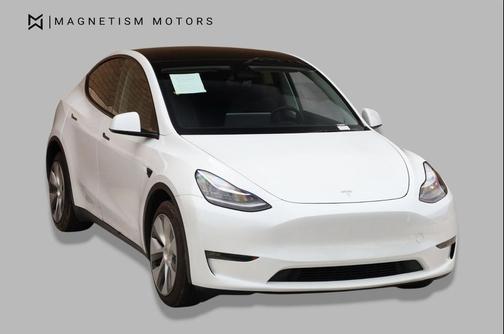 Pearl White Multi-Coat 2023 Tesla Model Y Long Range Dual Motor All-Wheel Drive