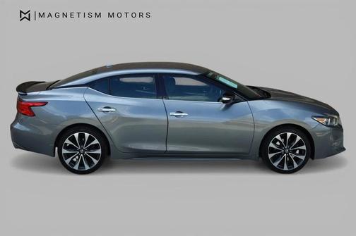 Gun Metallic 2016 Nissan Maxima 3.5 SR