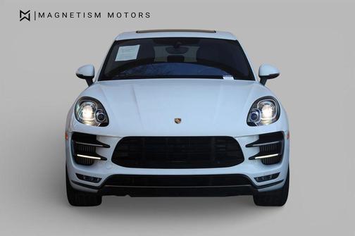 2015 Porsche Macan Turbo