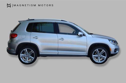 Reflex Silver Metallic 2016 Volkswagen Tiguan R-Line