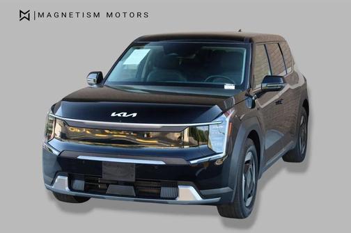 Aurora Black Pearl 2024 Kia EV9 Light Long Range