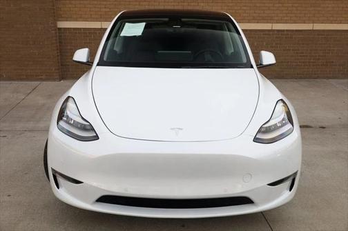 2022 Tesla Model Y Long Range Dual Motor All-Wheel Drive