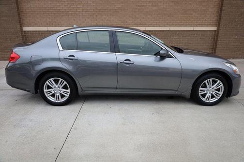 2013 INFINITI G37x Base