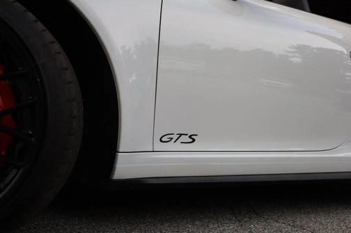 2015 Porsche 911 Carrera GTS