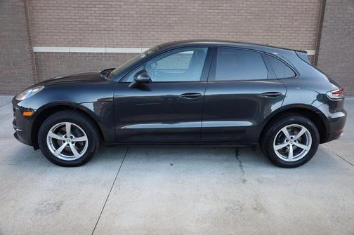 2020 Porsche Macan AWD