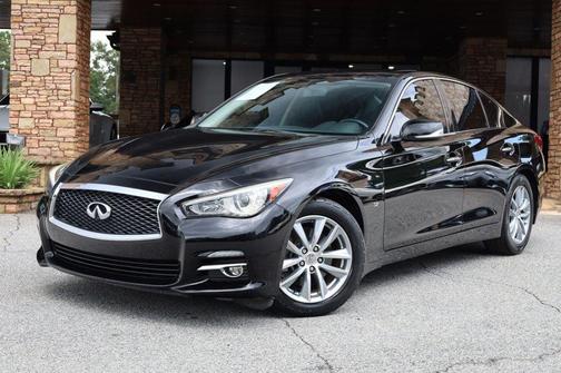 2015 INFINITI Q50 Base