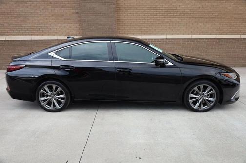 2019 Lexus ES 350 Base