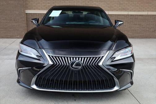 2019 Lexus ES 350 Base