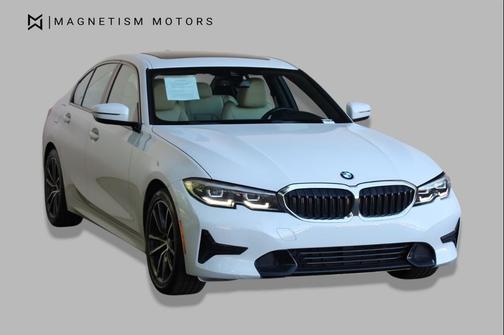 Alpine White 2022 BMW 330 330i