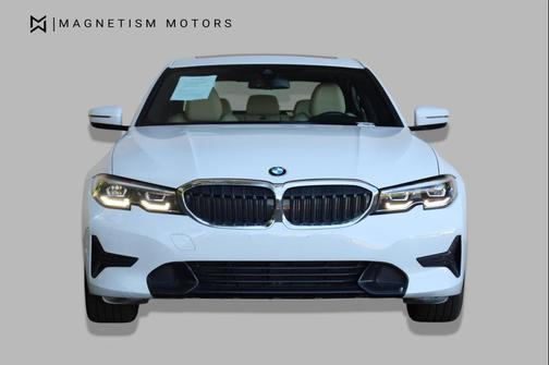 Alpine White 2022 BMW 330 330i