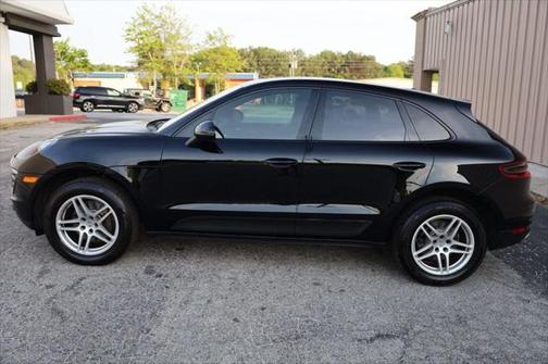 2017 Porsche Macan Base