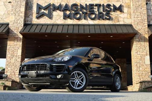 2017 Porsche Macan Base