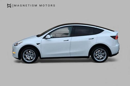 2022 Tesla Model Y Long Range Dual Motor All-Wheel Drive