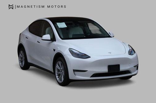 2022 Tesla Model Y Long Range Dual Motor All-Wheel Drive