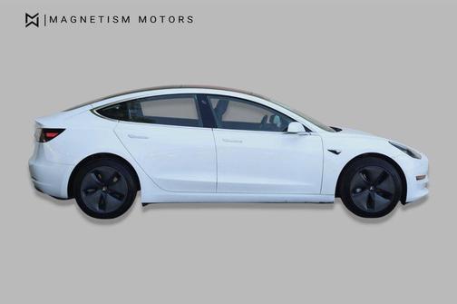 Pearl White Multi-Coat 2018 Tesla Model 3 Mid Range