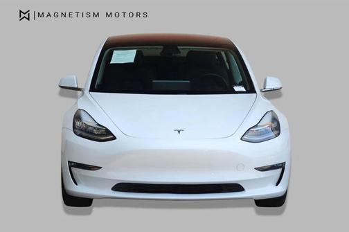 Pearl White Multi-Coat 2018 Tesla Model 3 Mid Range