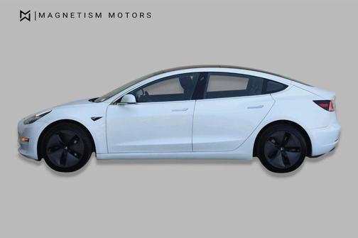 Pearl White Multi-Coat 2018 Tesla Model 3 Mid Range
