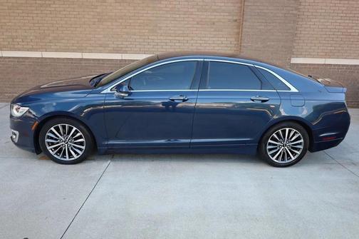 2017 Lincoln MKZ Base