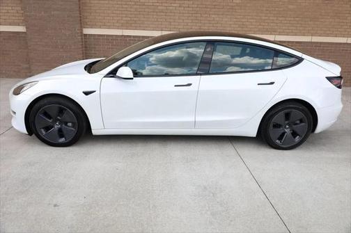 2023 Tesla Model 3 Standard Range