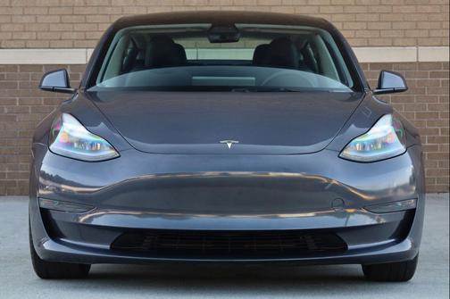 Midnight Silver Metallic 2023 Tesla Model 3 Standard Range Plus