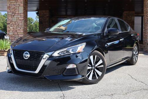 2021 Nissan Altima 2.5 SV