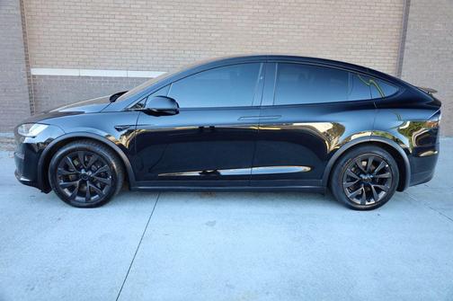2022 Tesla Model X Plaid Tri Motor All-Wheel Drive