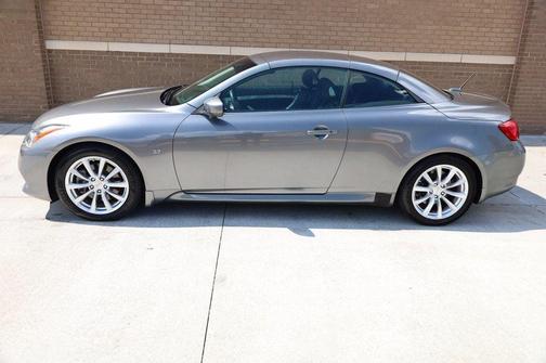 2014 INFINITI Q60 Base