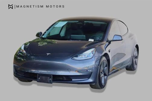 Midnight Silver Metallic 2022 Tesla Model 3 Long Range