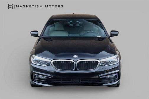 Black Sapphire Metallic 2017 BMW 530 530i