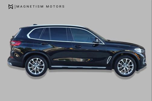 Jet Black 2019 BMW X5 xDrive40i