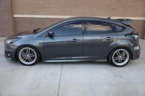 2016 Ford Focus ST ST