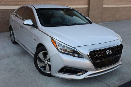 2017 Hyundai SONATA Hybrid Limited