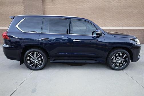2021 Lexus LX 570 Three-Row