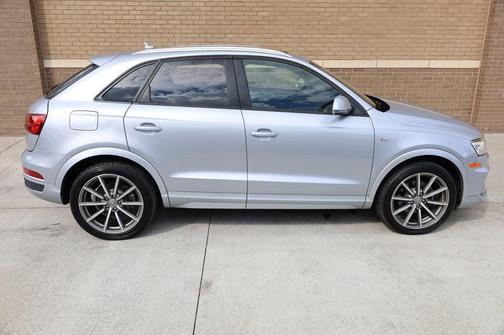 2018 Audi Q3 2.0 TFSI Premium quattro AWD