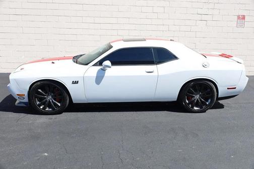 2014 Dodge Challenger SRT8