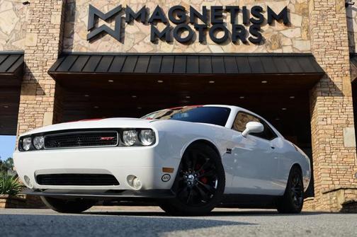 2014 Dodge Challenger SRT8
