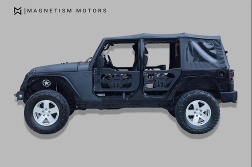 Black Clearcoat 2017 Jeep Wrangler Unlimited Sport