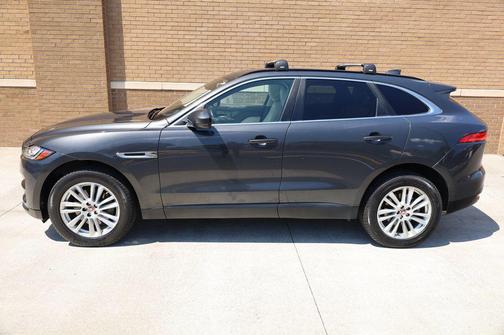 2017 Jaguar F-PACE 35t Prestige