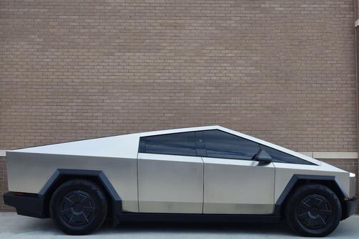 Ultra-Hard Stainless Steel 2025 Tesla Cybertruck Cyberbeast