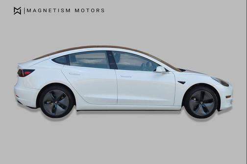 Pearl White Multi-Coat 2018 Tesla Model 3 Long Range